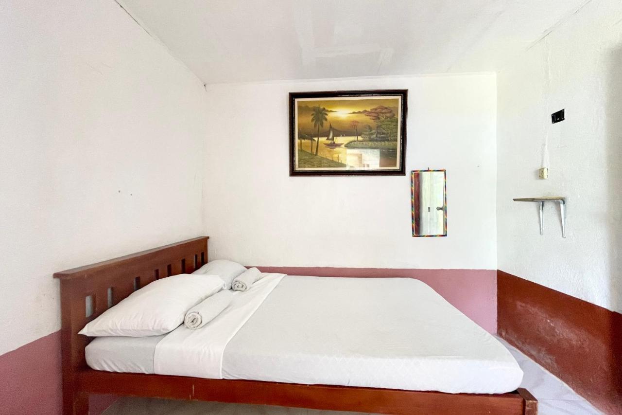 Oyo 899 Merie Diz Sunrise Beach Resort Oslob Extérieur photo